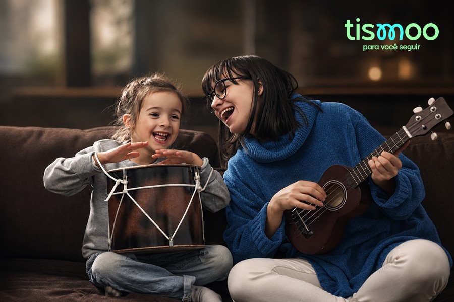 Estratégias de Musicoterapia para Mães e Pais em Casa / Tismoo